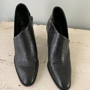 Vince Camuto Black Booties, 7.5M